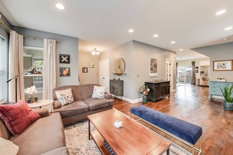 Tiny photo for 5013 W Dakin Street, Chicago, IL 60641 (MLS # 12487384)