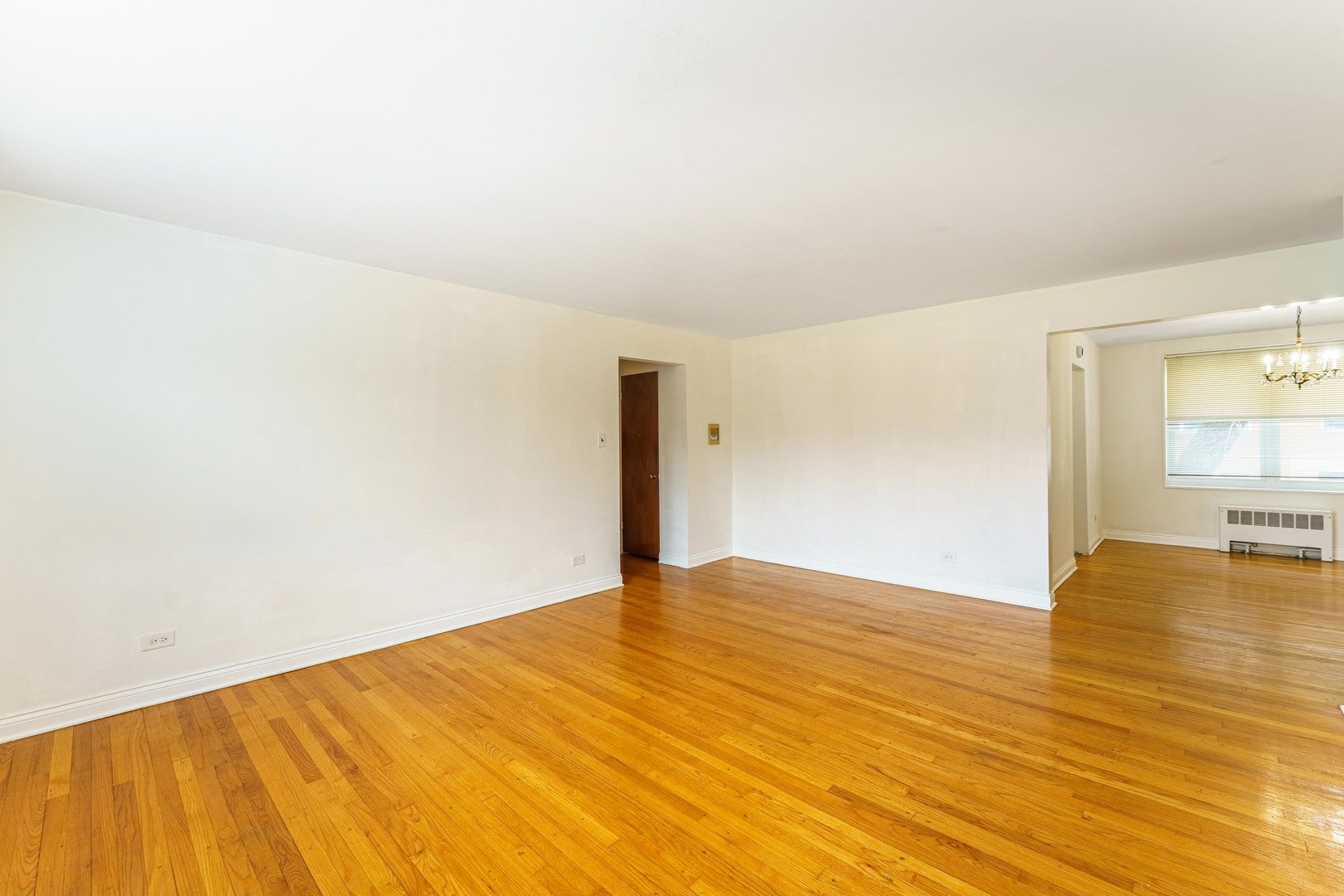 6035 N Damen Avenue 109