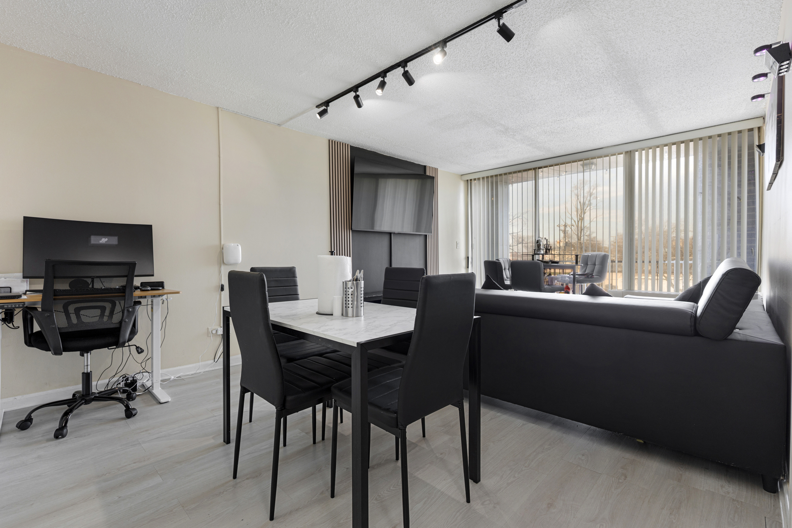 1043 S YORK Road 209