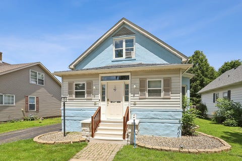 Photo of 815 Oneida Street, Joliet, IL 60435 (MLS # 12694739)