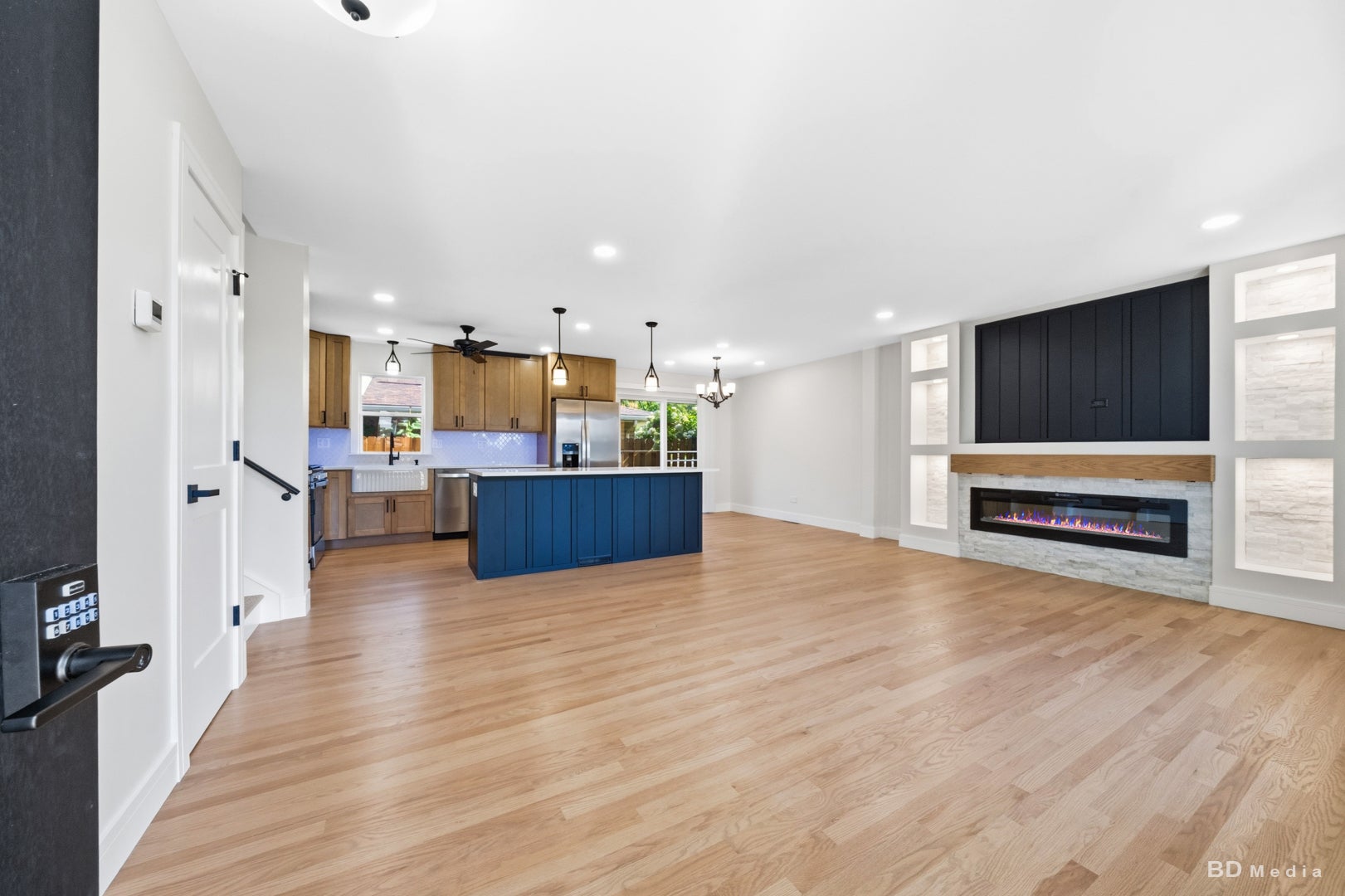 709 N Reef Road