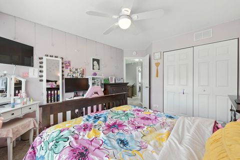 Tiny photo for 26 N Berkshire Lane, Round Lake, IL 60073 (MLS # 12452905)