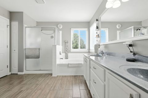 Tiny photo for 26 N Berkshire Lane, Round Lake, IL 60073 (MLS # 12452905)