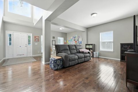 Tiny photo for 26 N Berkshire Lane, Round Lake, IL 60073 (MLS # 12452905)