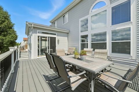 Tiny photo for 26 N Berkshire Lane, Round Lake, IL 60073 (MLS # 12452905)