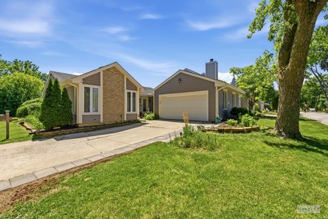 Photo of 6424 Ashford Court, Lisle, IL 60532 (MLS # 12658432)