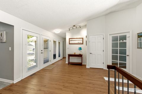 Tiny photo for 6424 Ashford Court, Lisle, IL 60532 (MLS # 12658432)