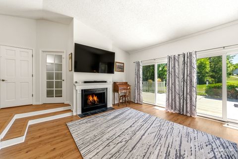 Tiny photo for 6424 Ashford Court, Lisle, IL 60532 (MLS # 12658432)