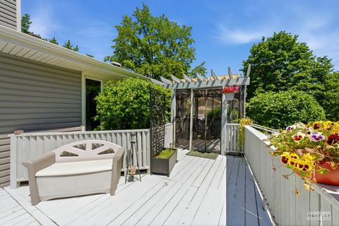 Tiny photo for 6424 Ashford Court, Lisle, IL 60532 (MLS # 12658432)