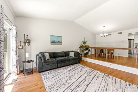 Tiny photo for 6424 Ashford Court, Lisle, IL 60532 (MLS # 12658432)