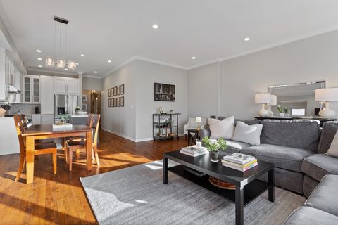 Tiny photo for 540 W Oakdale Avenue #4W, Chicago, IL 60657 (MLS # 12545842)