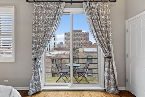 Tiny photo for 540 W Oakdale Avenue #4W, Chicago, IL 60657 (MLS # 12545842)