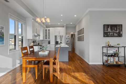 Tiny photo for 540 W Oakdale Avenue #4W, Chicago, IL 60657 (MLS # 12545842)