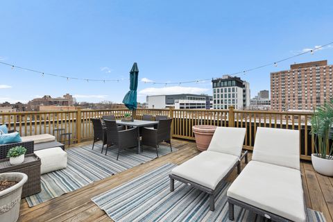 Tiny photo for 540 W Oakdale Avenue #4W, Chicago, IL 60657 (MLS # 12545842)