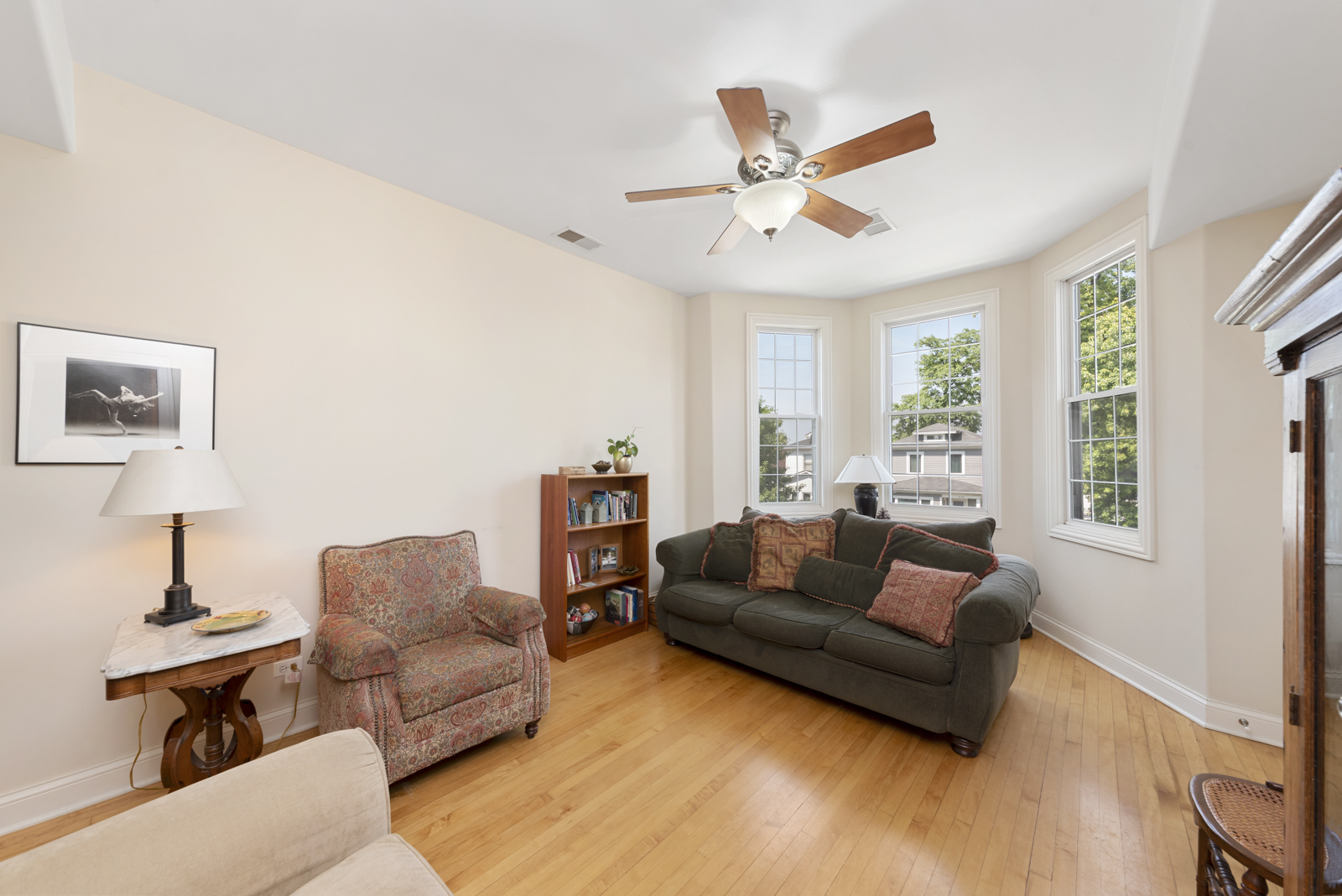 1223 S ELMWOOD Avenue TWO