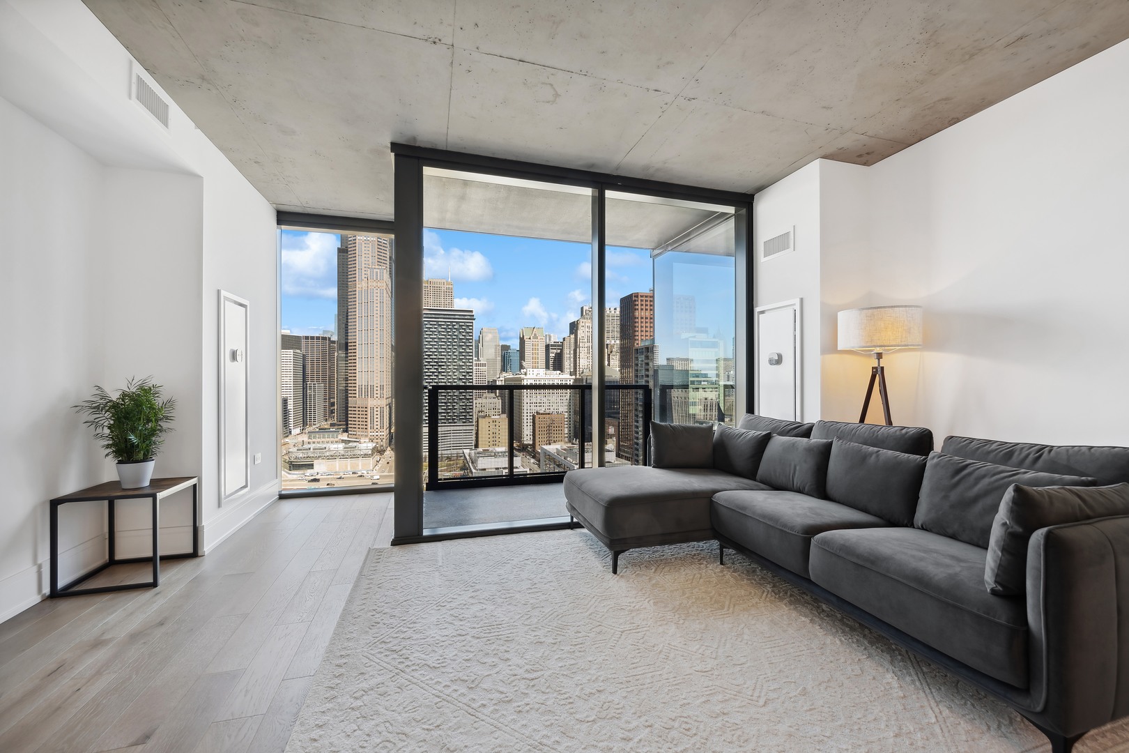 234 W Polk Street 2610