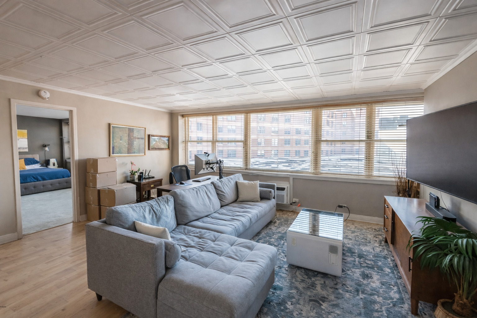 2300 N Commonwealth Avenue 5H