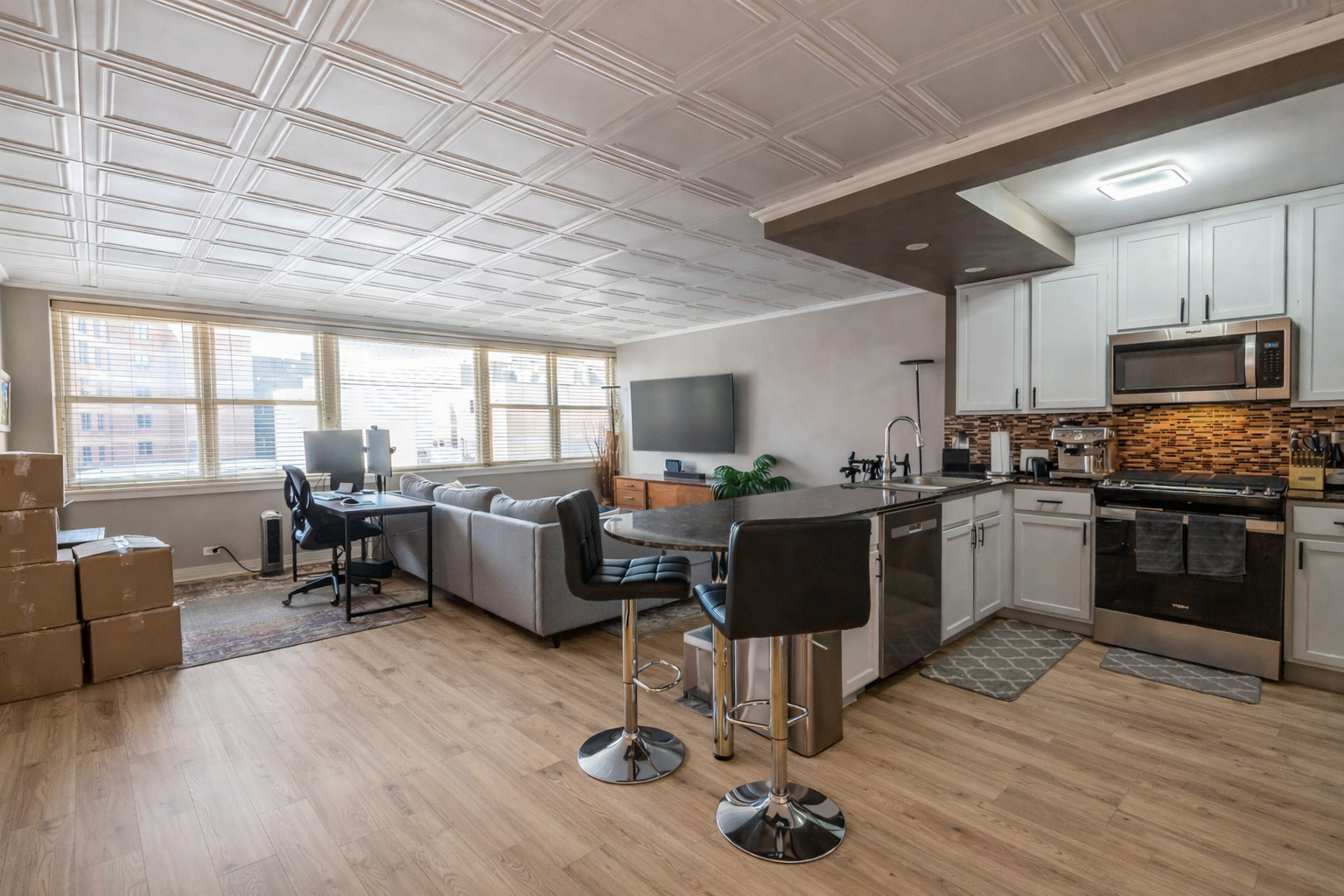 2300 N Commonwealth Avenue 5H