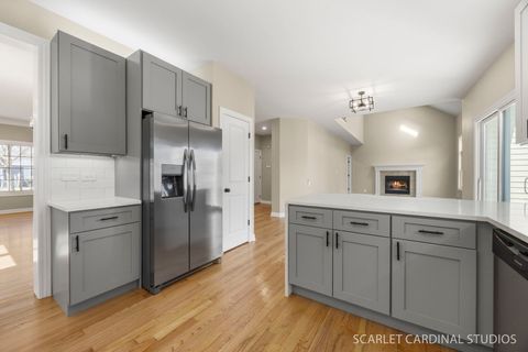 Tiny photo for 435 S School Street, Lombard, IL 60148 (MLS # 12595768)