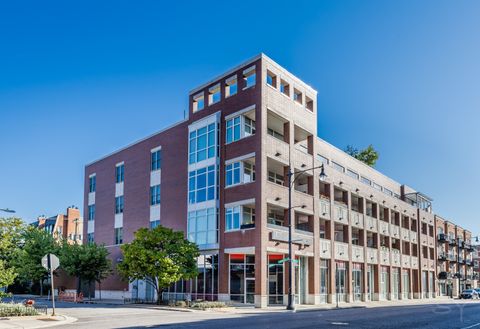 Photo of 1611 N Hermitage Avenue #206, Chicago, IL 60622 (MLS # 12486778)