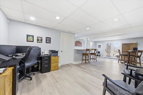 Tiny photo for 2984 Marshfield Court, Elgin, IL 60124 (MLS # 12615166)