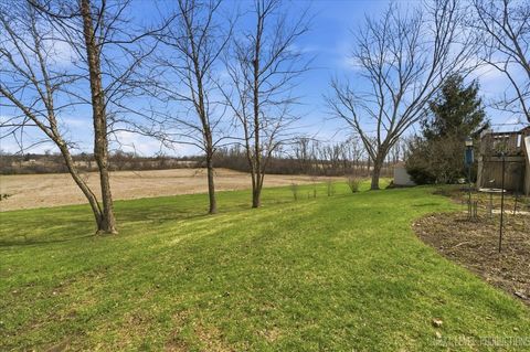 Tiny photo for 2984 Marshfield Court, Elgin, IL 60124 (MLS # 12615166)