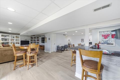 Tiny photo for 2984 Marshfield Court, Elgin, IL 60124 (MLS # 12615166)