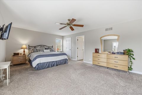 Tiny photo for 2984 Marshfield Court, Elgin, IL 60124 (MLS # 12615166)