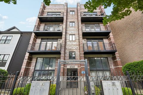 Photo of 4345 S Indiana Avenue #4S, Chicago, IL 60653 (MLS # 12646814)