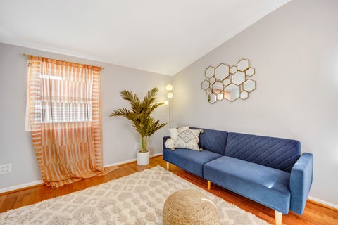 Tiny photo for 2920 N Gresham Avenue, Chicago, IL 60618 (MLS # 12641128)