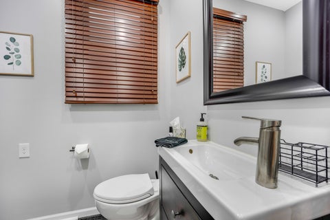 Tiny photo for 2920 N Gresham Avenue, Chicago, IL 60618 (MLS # 12641128)