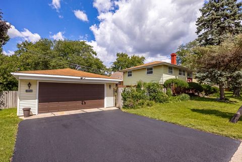 Tiny photo for 16948 Glen Oaks Drive, Country Club Hills, IL 60478 (MLS # 12701569)