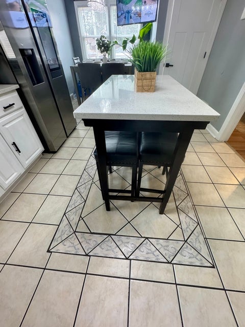 Tiny photo for 10806 S Avenue O, Chicago, IL 60617 (MLS # 12714241)