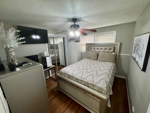 Tiny photo for 10806 S Avenue O, Chicago, IL 60617 (MLS # 12714241)