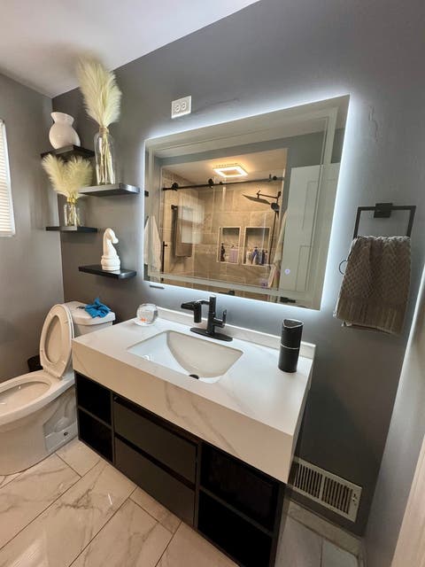 Tiny photo for 10806 S Avenue O, Chicago, IL 60617 (MLS # 12714241)