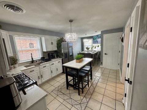 Tiny photo for 10806 S Avenue O, Chicago, IL 60617 (MLS # 12714241)