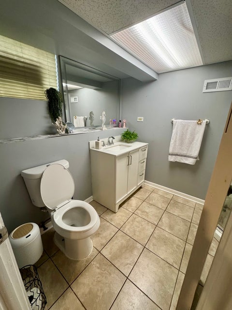 Tiny photo for 10806 S Avenue O, Chicago, IL 60617 (MLS # 12714241)