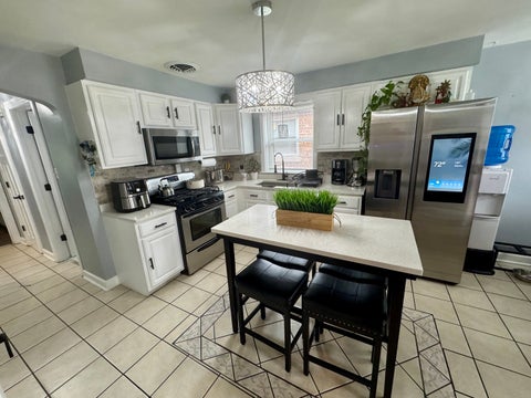 Tiny photo for 10806 S Avenue O, Chicago, IL 60617 (MLS # 12714241)