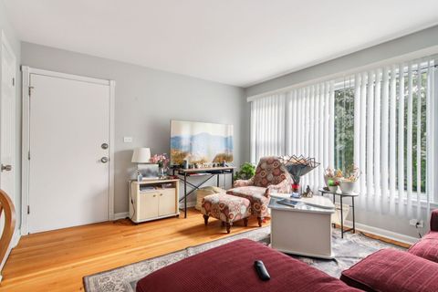 Tiny photo for 8613 Trumbull Avenue, Skokie, IL 60076 (MLS # 12503935)