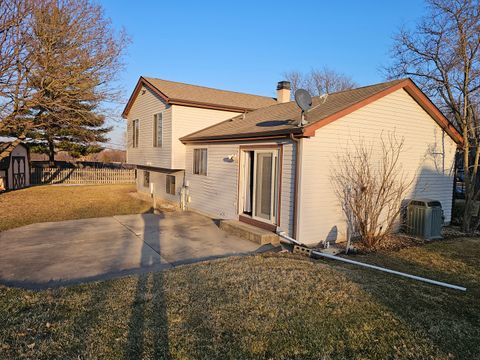 Tiny photo for 145 Abbeywood Circle, Streamwood, IL 60107 (MLS # 12568851)