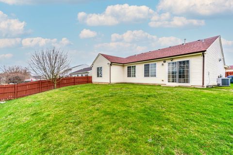 Tiny photo for 39806 Waterloo Drive, Beach Park, IL 60083 (MLS # 12619754)