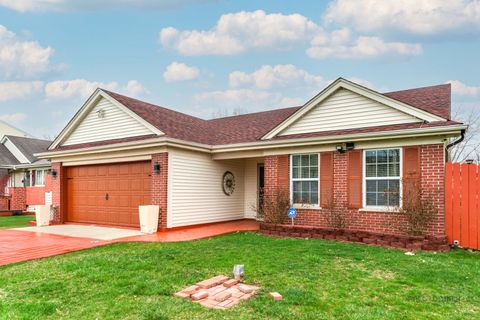 Photo of 39806 Waterloo Drive, Beach Park, IL 60083 (MLS # 12619754)