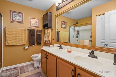 Tiny photo for 39806 Waterloo Drive, Beach Park, IL 60083 (MLS # 12619754)