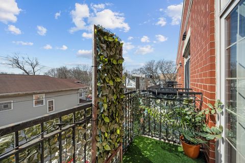 Tiny photo for 4755 N Kilbourn Avenue #3C, Chicago, IL 60630 (MLS # 12594975)