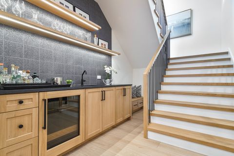 Tiny photo for 533 Kensington Court, Hinsdale, IL 60521 (MLS # 12548939)