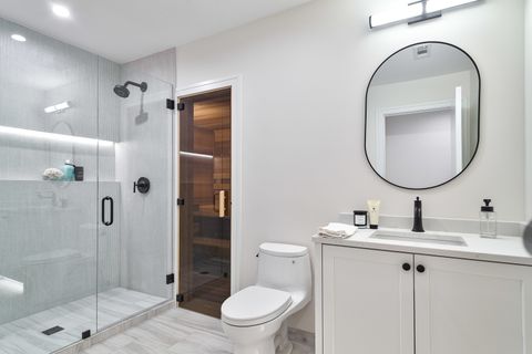 Tiny photo for 533 Kensington Court, Hinsdale, IL 60521 (MLS # 12548939)