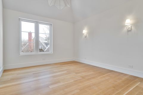 Tiny photo for 533 Kensington Court, Hinsdale, IL 60521 (MLS # 12548939)