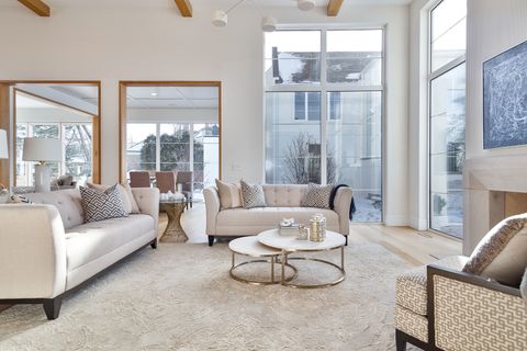 Tiny photo for 533 Kensington Court, Hinsdale, IL 60521 (MLS # 12548939)