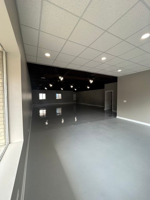 Tiny photo for 1001 Aurora Avenue #A, Aurora, IL 60505 (MLS # 12497357)