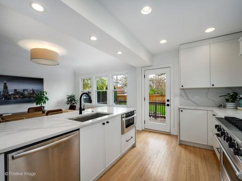 Tiny photo for 305 Maplewood Road, Riverside, IL 60546 (MLS # 12569322)